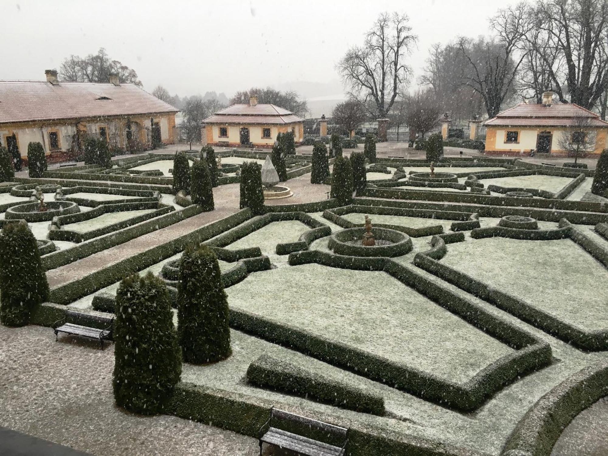Zámek Jemniště Postupice Exterior foto
